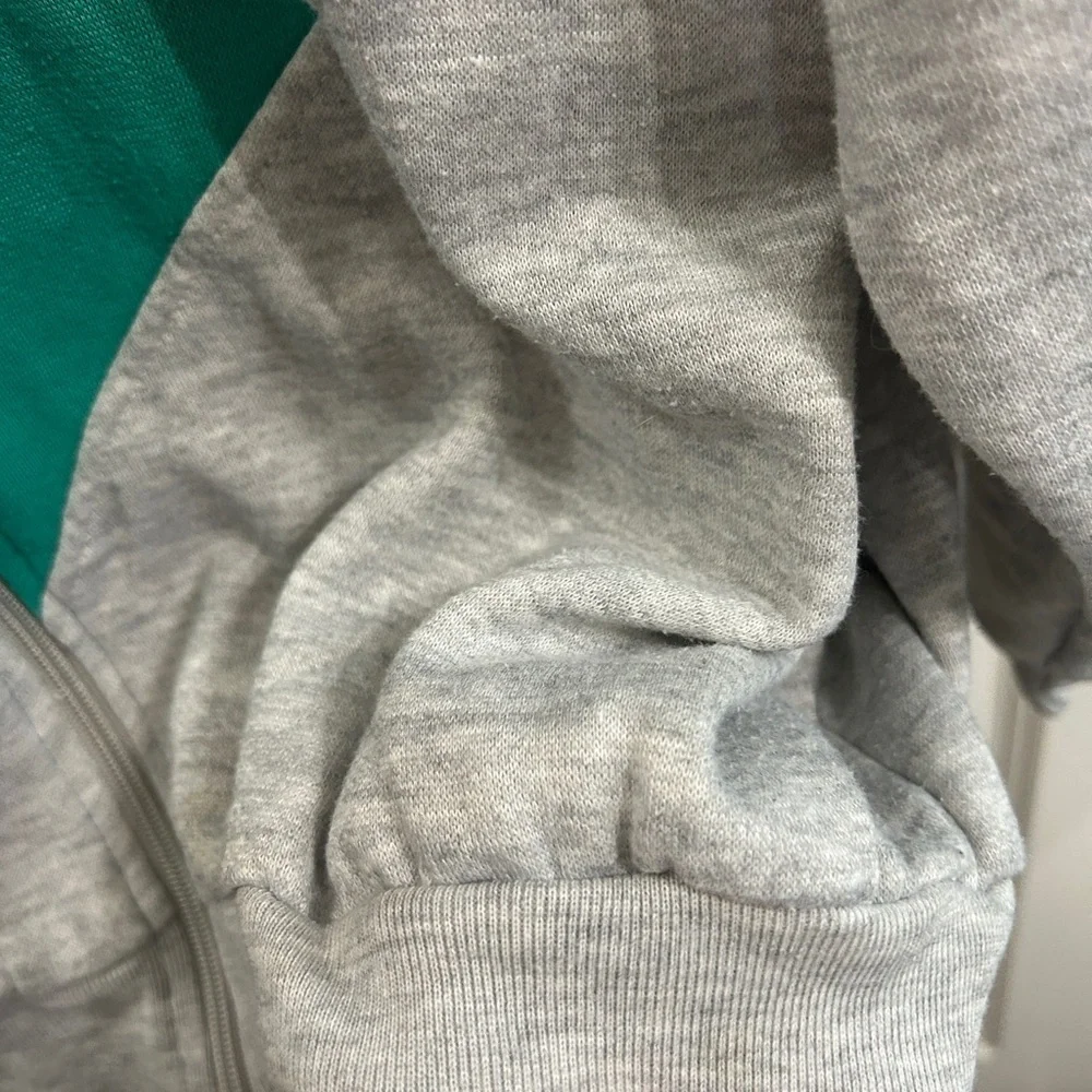 EUC Volleys sport size L athletic zip up jacket in fleece. The coolest. Unisex - Picture 8 of 9